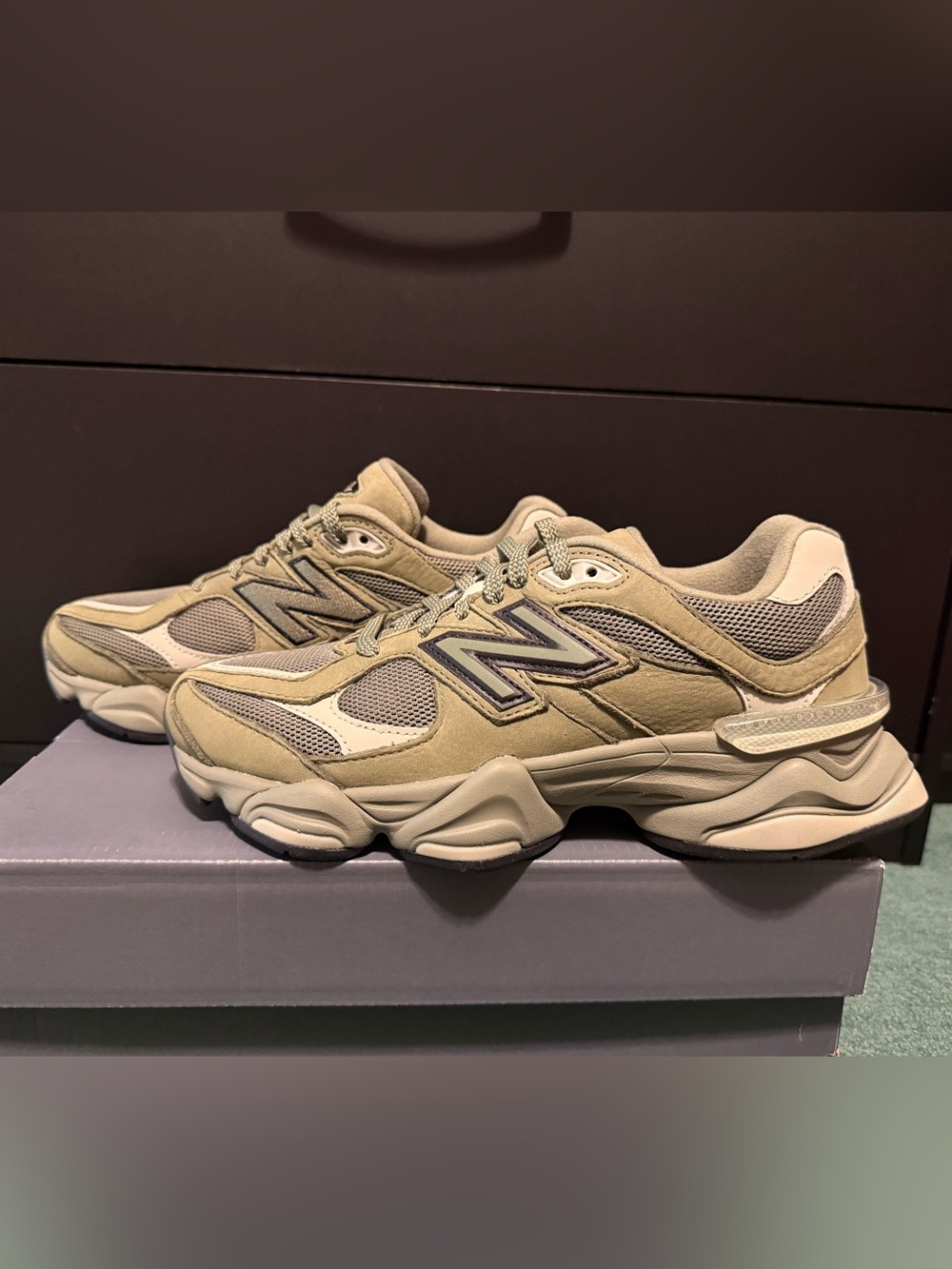 New Balance 9060